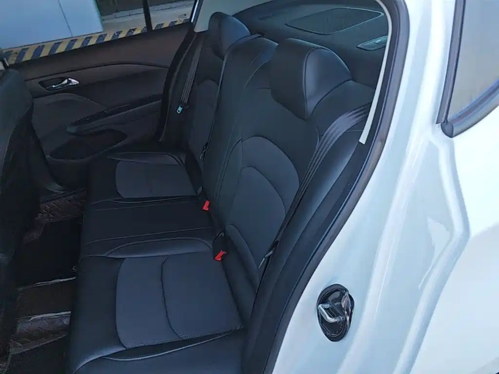 Chevrolet Cavalier 2019 320 Automatic Joy Edition фото 17