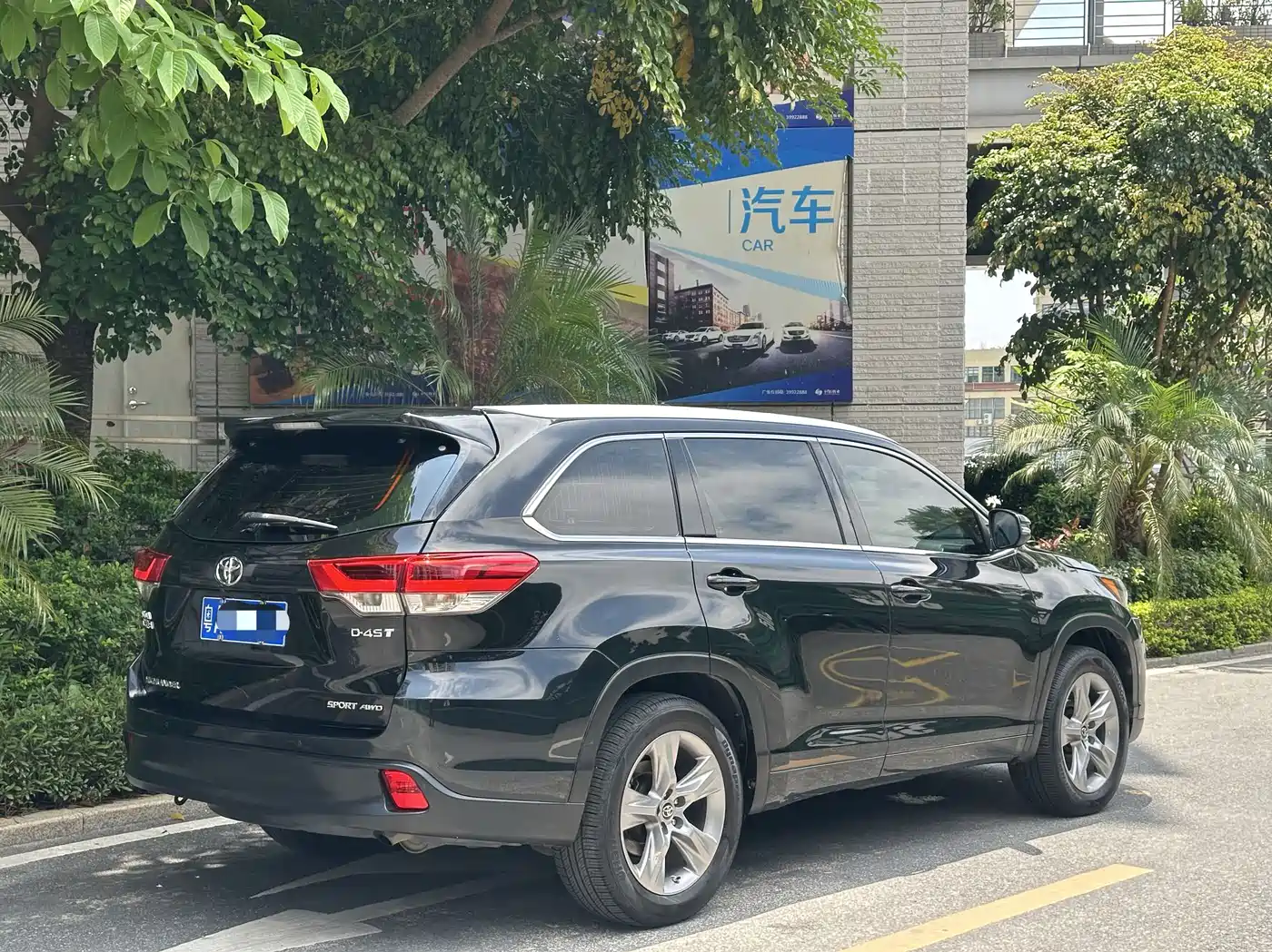 Toyota Highlander 2018 2.0T 4WD Premium 7-seater China VI фото 4