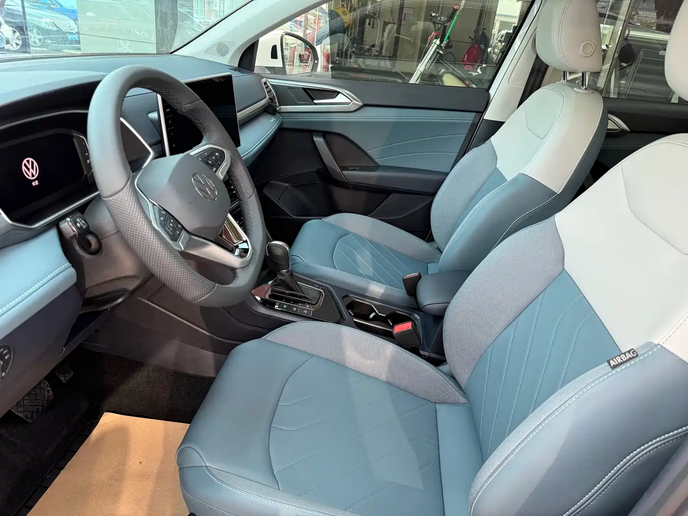 Volkswagen Tharu 2024 300TSI 2WD Full Moon Edition фото 6