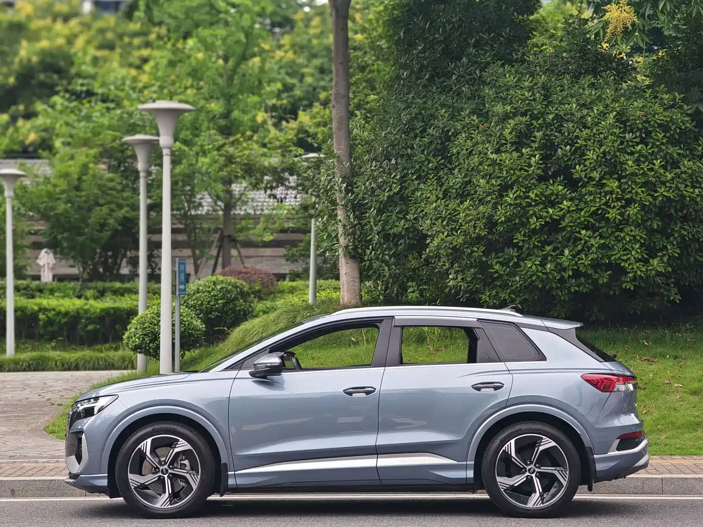 Audi Q4 e-tron 2024 40 e-tron Creation Edition фото 4