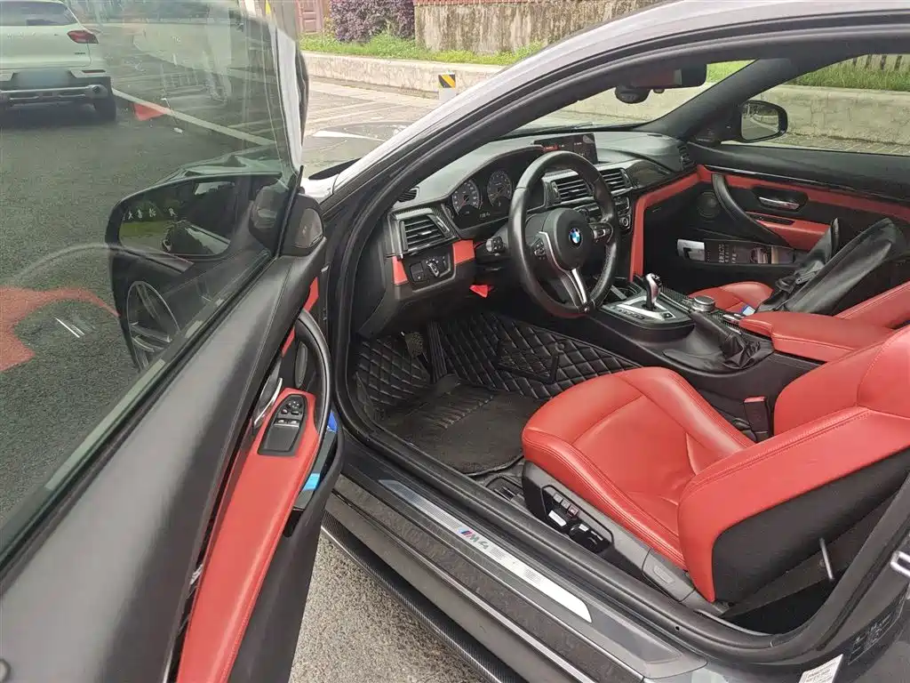 BMW M4 2019 M4 Coupe Shadow Edition фото 14