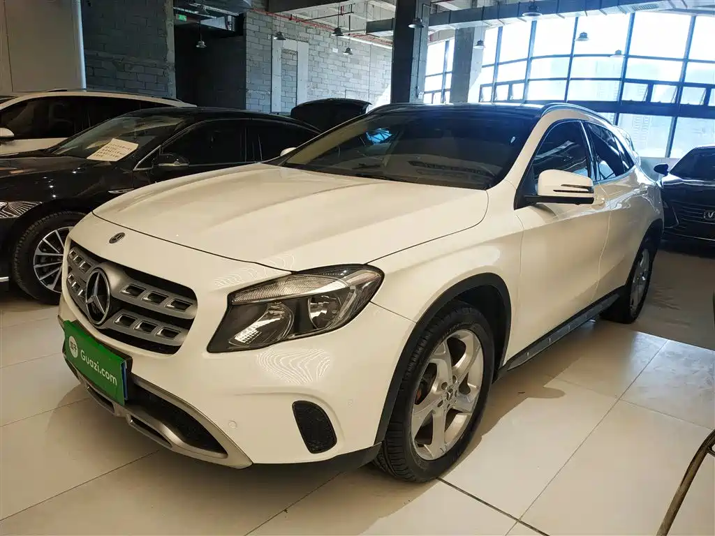 Mercedes-Benz GLA 2017 GLA 200 Dynamic