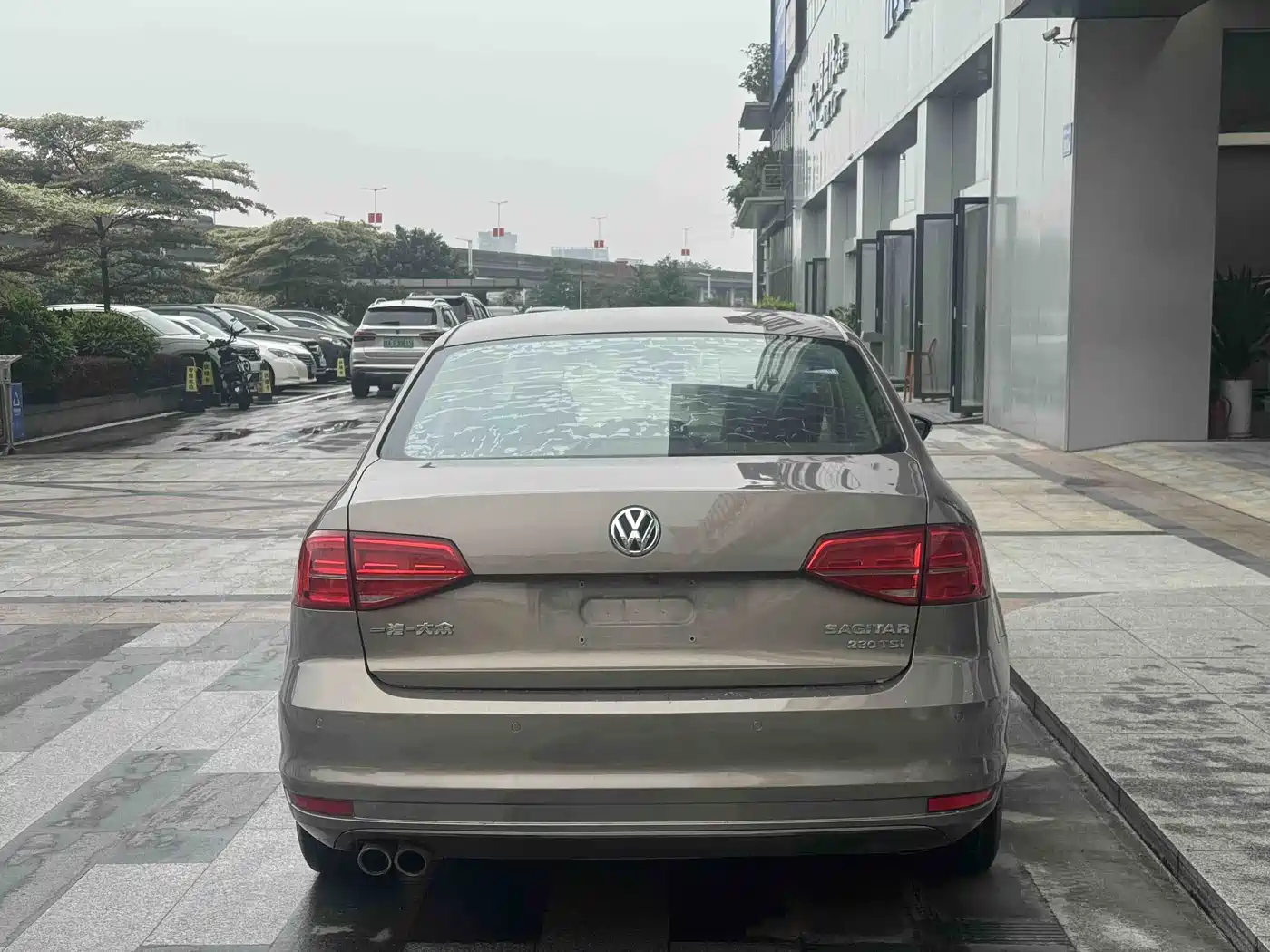 Volkswagen Sagitar 2017 230TSI Automatic Comfort фото 5