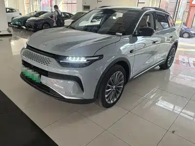 Leapmotor C11