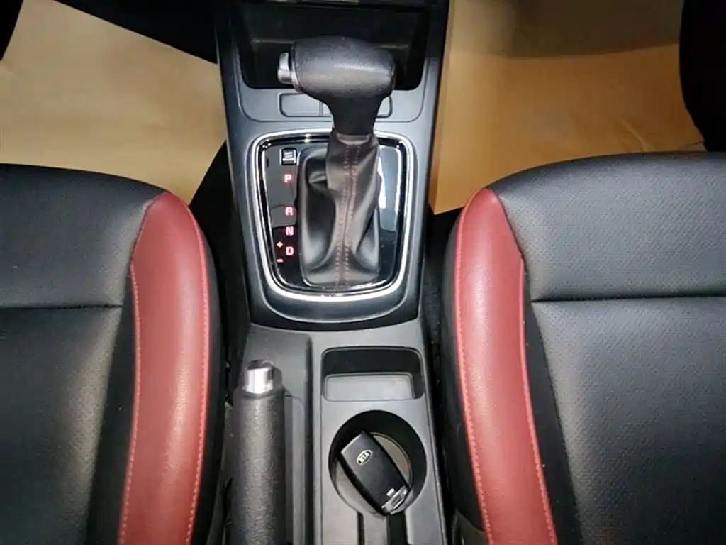 Kia KX CROSS 2017 1.4L AT GLS фото 14