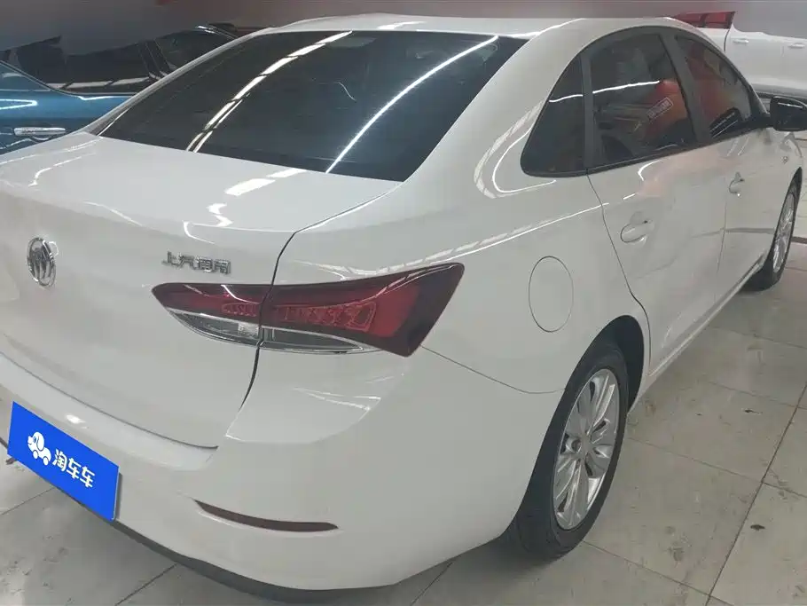 Buick Excelle 2021 Exemplar 1.5L Auto Elite фото 3