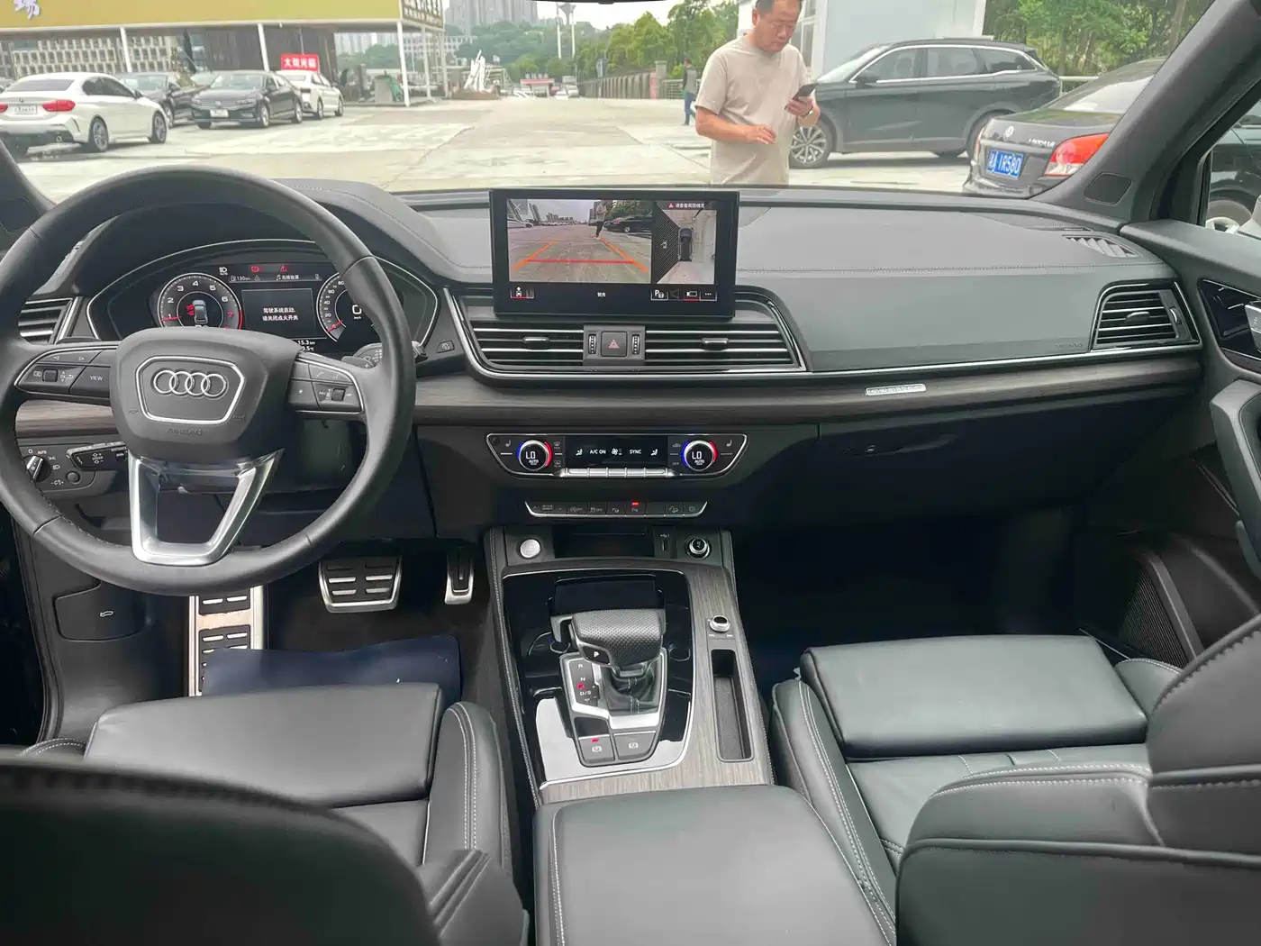 Audi Q5L 2025 45th Anniversary Edition 45 TFSI Premium Sport фото 12