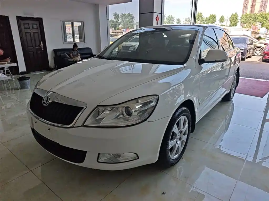 Škoda Octavia 2015 Classic 1.6L Automatic Elite Edition