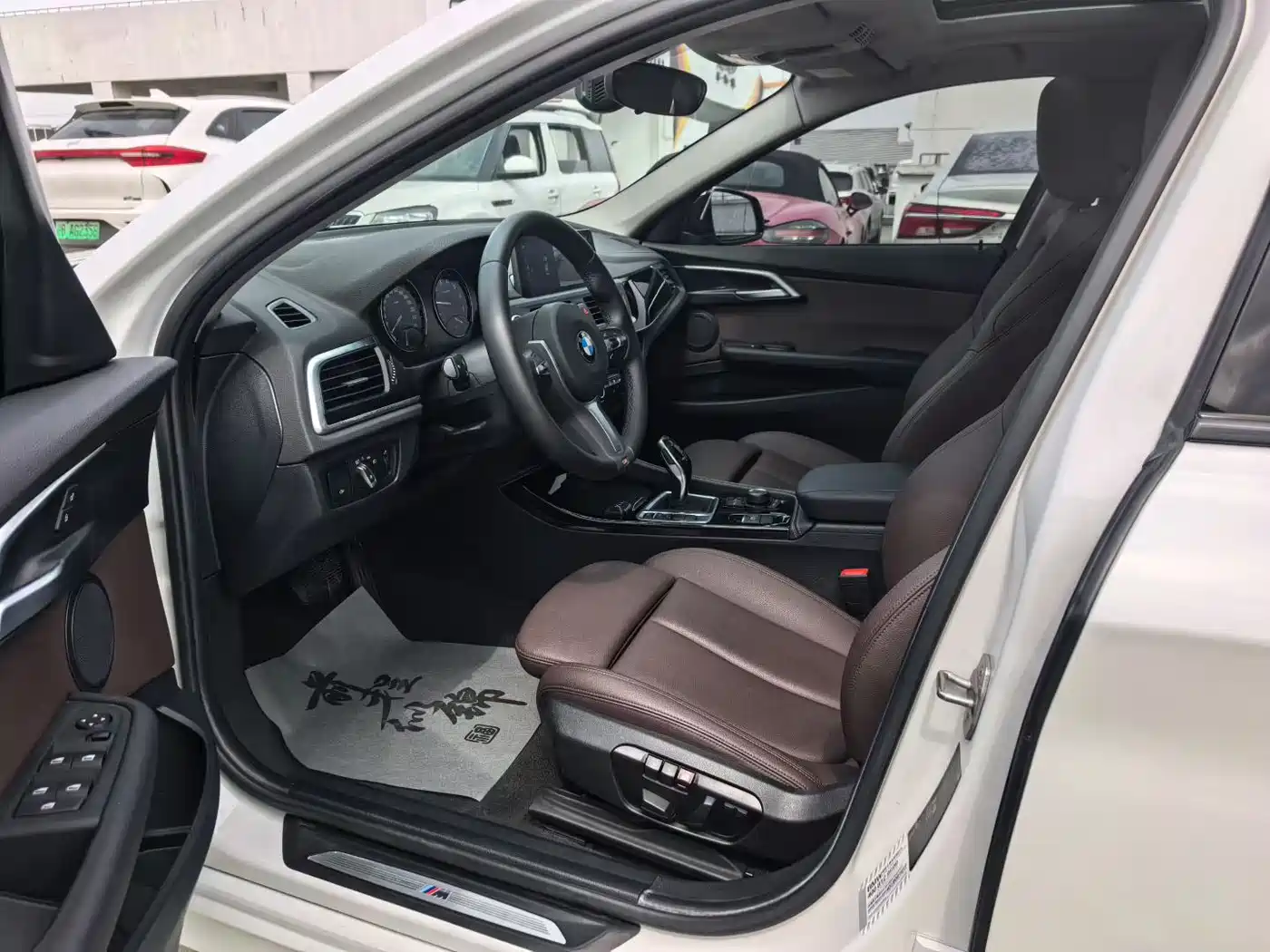 BMW 1 Series 2020 Model 125i Leading M Sport Package фото 4