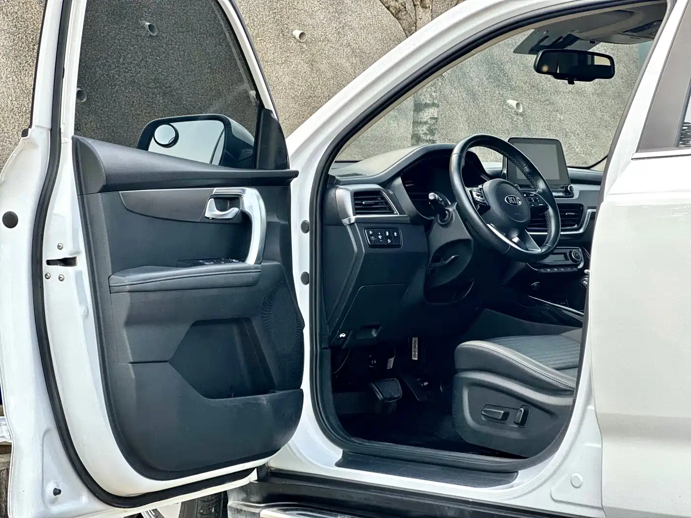 Kia Sportage 2019 2.0L Automatic Smart Luxury Edition фото 21