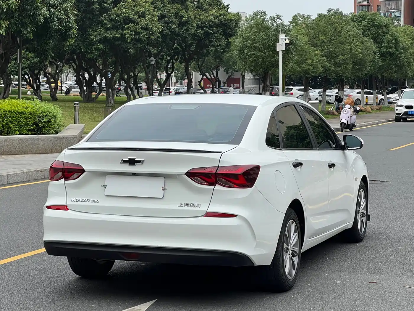 CHEVROLET CRUZE