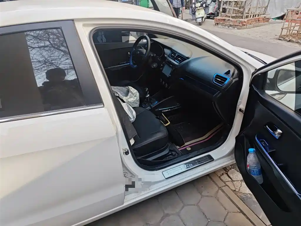 Kia K2 2015 Sedan 1.4L MT GLS фото 20