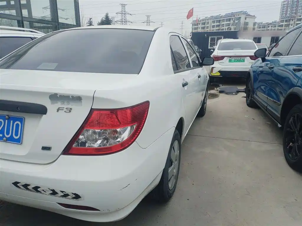 BYD F3 2016 1.5L Manual Comfort фото 8