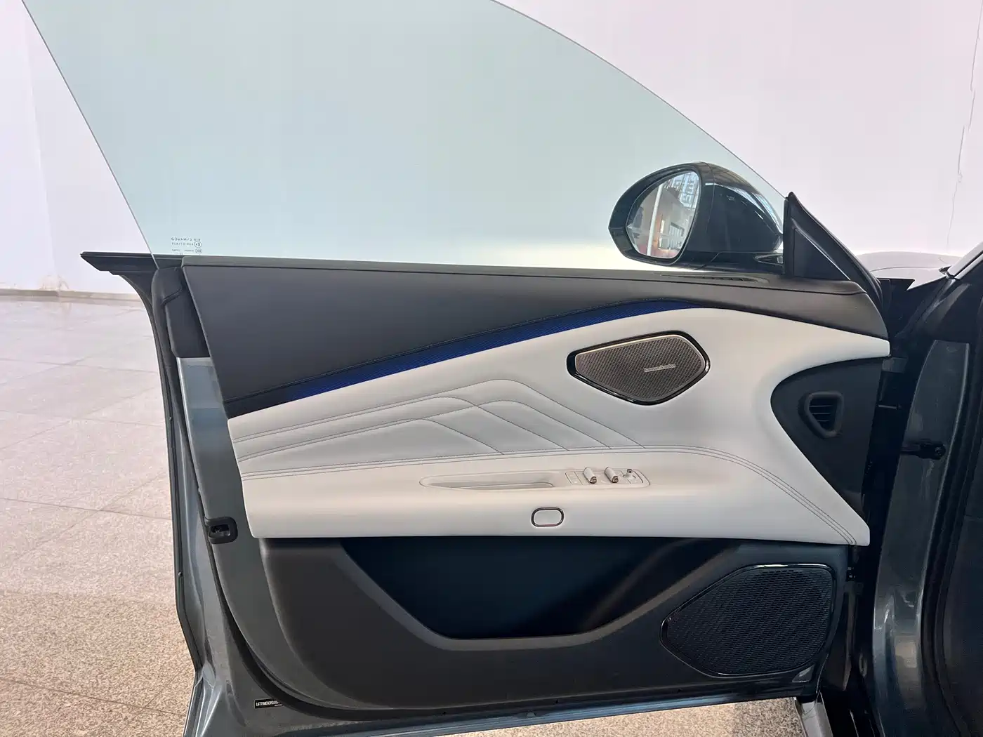 Lynk & Co Z10 2025 Model 95kWh 806km RWD Smart Drive Max фото 16