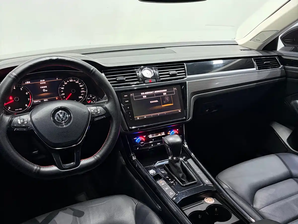 Фото 15 - Volkswagen Phideon