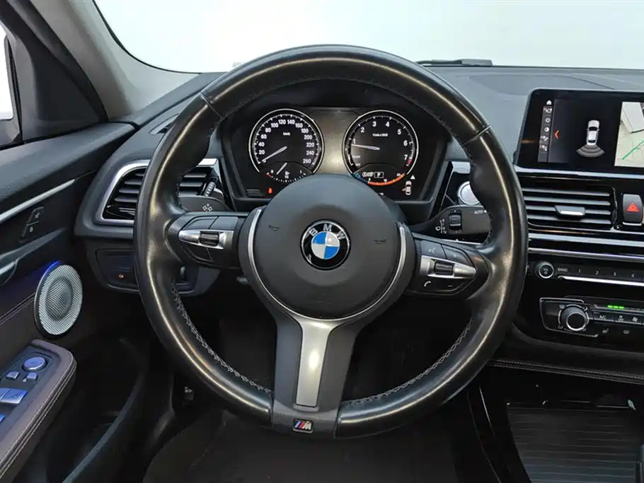 BMW 1 Series 2021 125i M Sport Black Night Edition фото 15