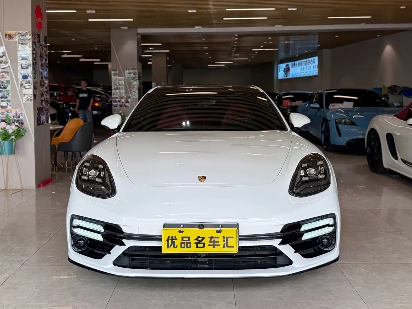 Porsche Panamera 2017 Panamera 3.0T фото 2