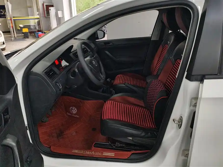 Volkswagen Santana 2016 1.6L Manual Trend Edition фото 9