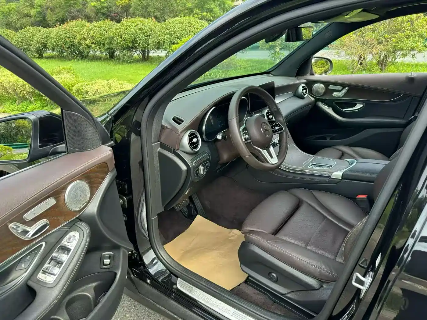 Mercedes-Benz GLC 2020 Facelift GLC 260 L 4MATIC Luxury фото 2