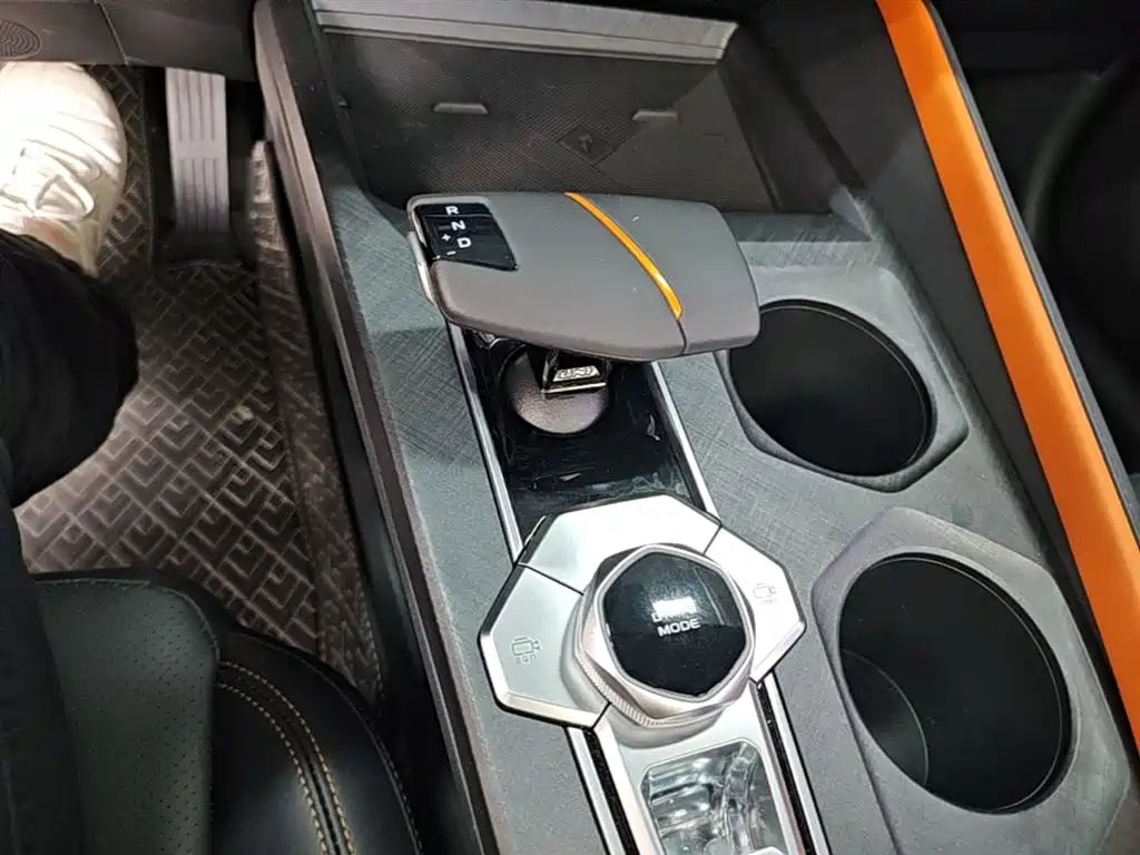 CHANGAN UNI-V