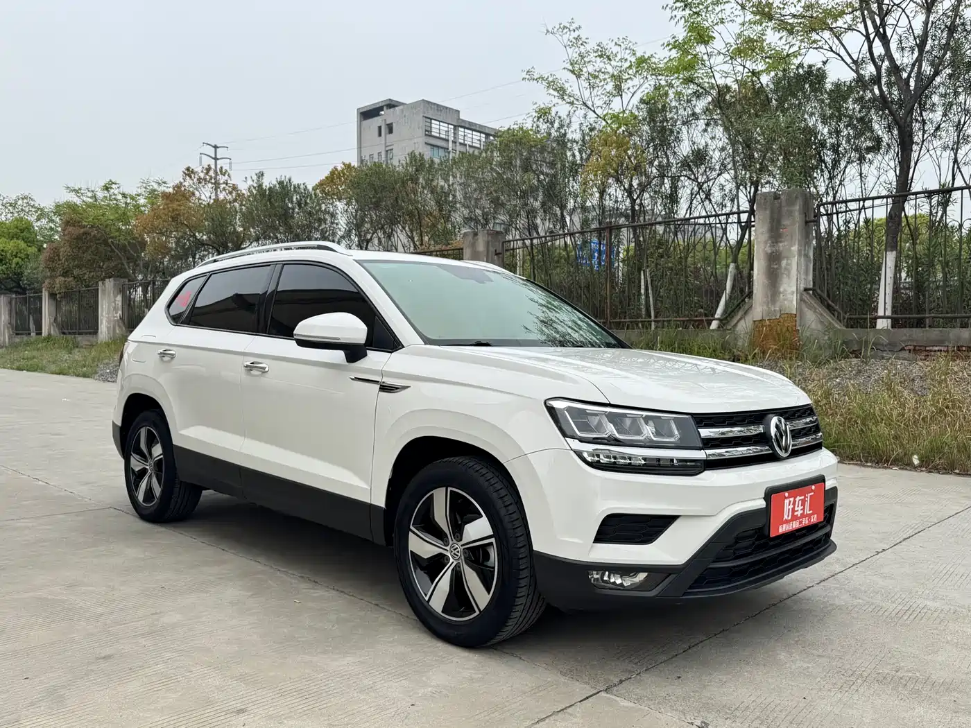 Volkswagen Tharu 2020 280TSI 2WD Comfort Edition China VI фото 3