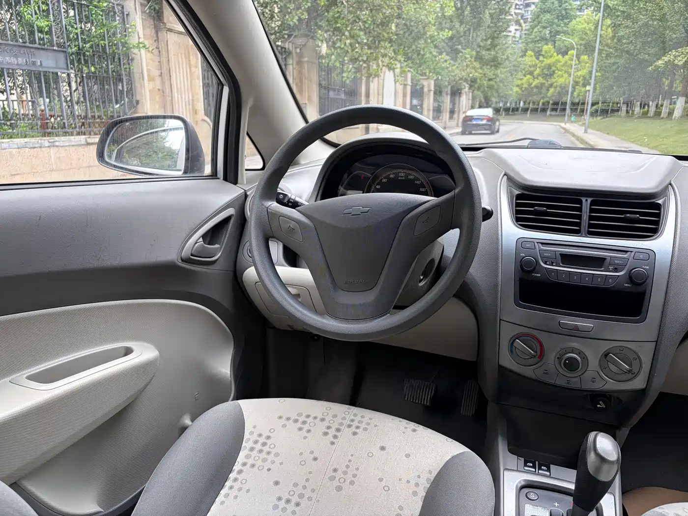 Chevrolet Sail 2011 2010 Sedan 1.2L AMT Ideal Version