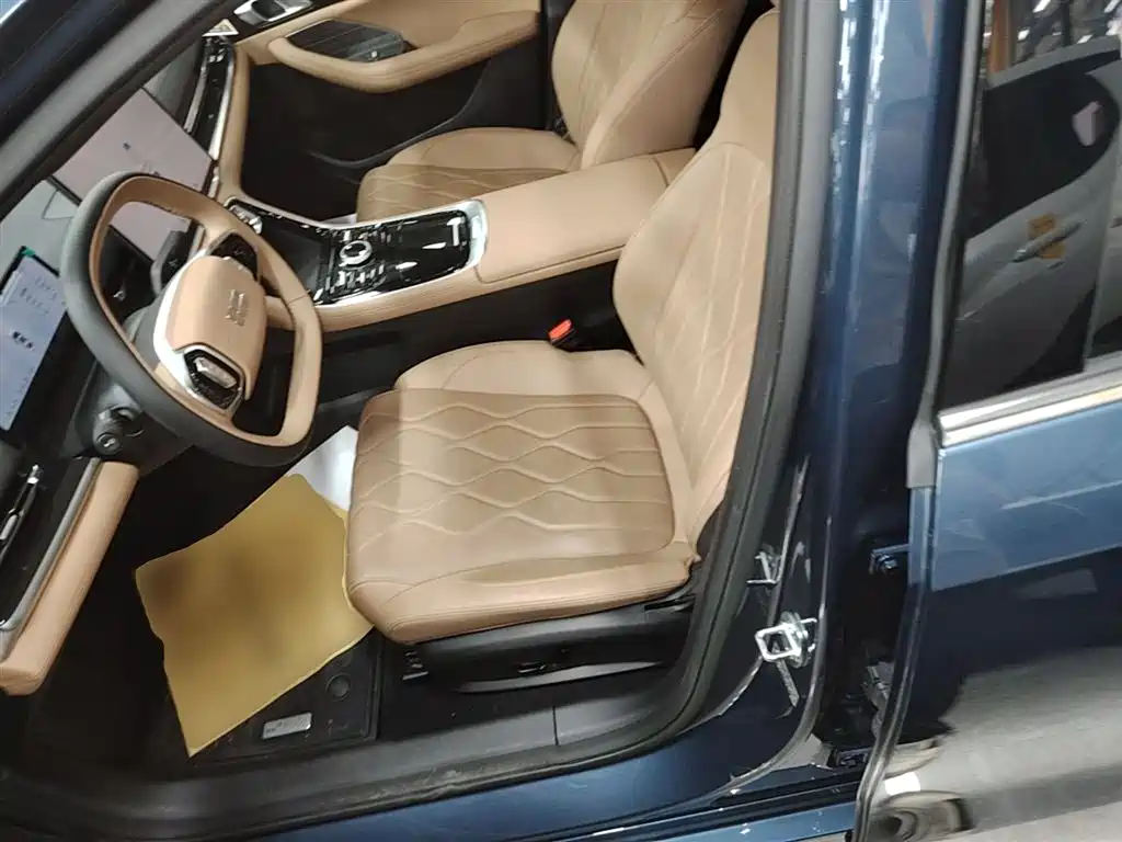 Geely Galaxy Galaxy A7 2025 EM-i фото 15