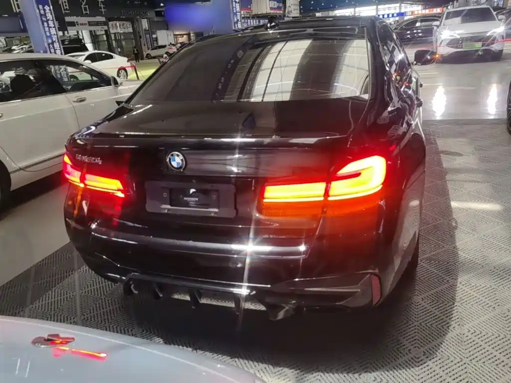 BMW 5-SERIES