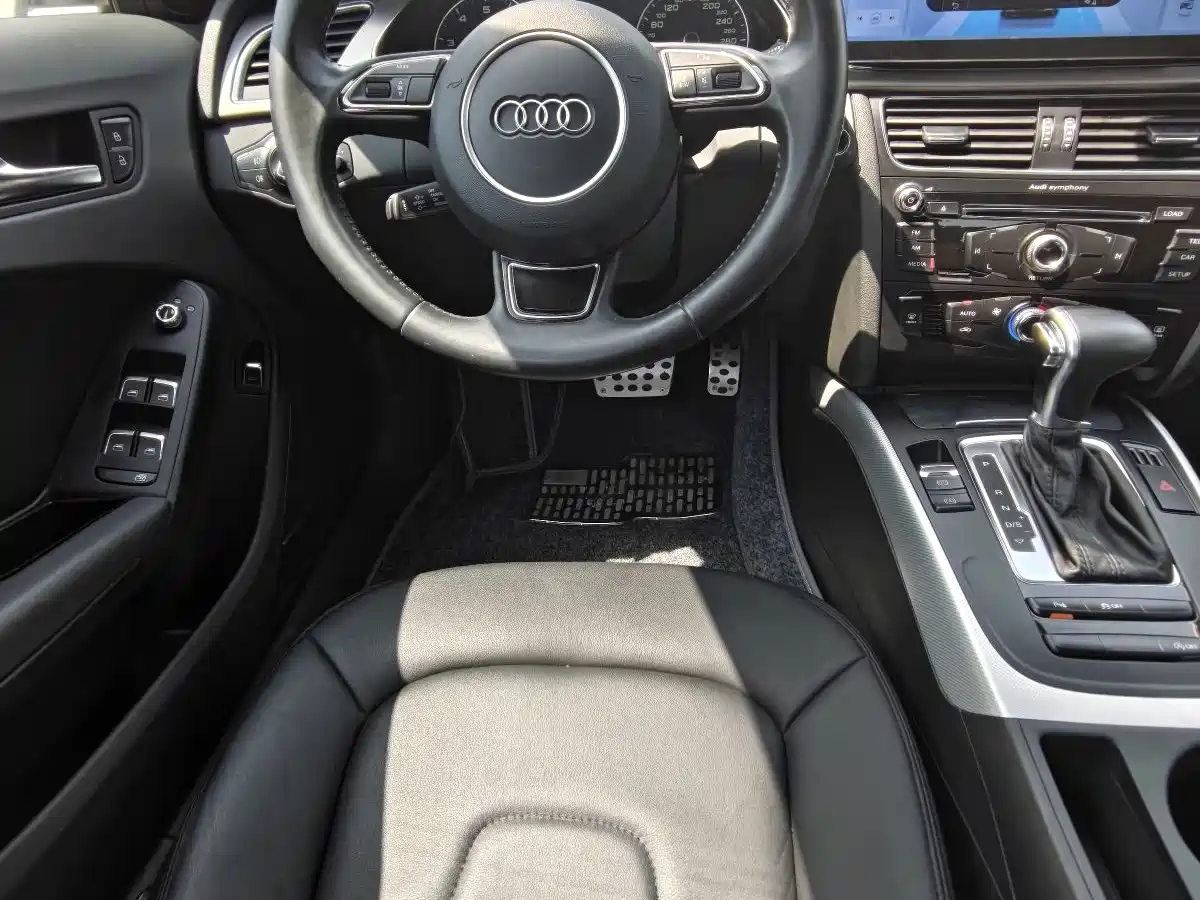 Audi A4L 2013 35 TFSI Automatic Standard фото 5