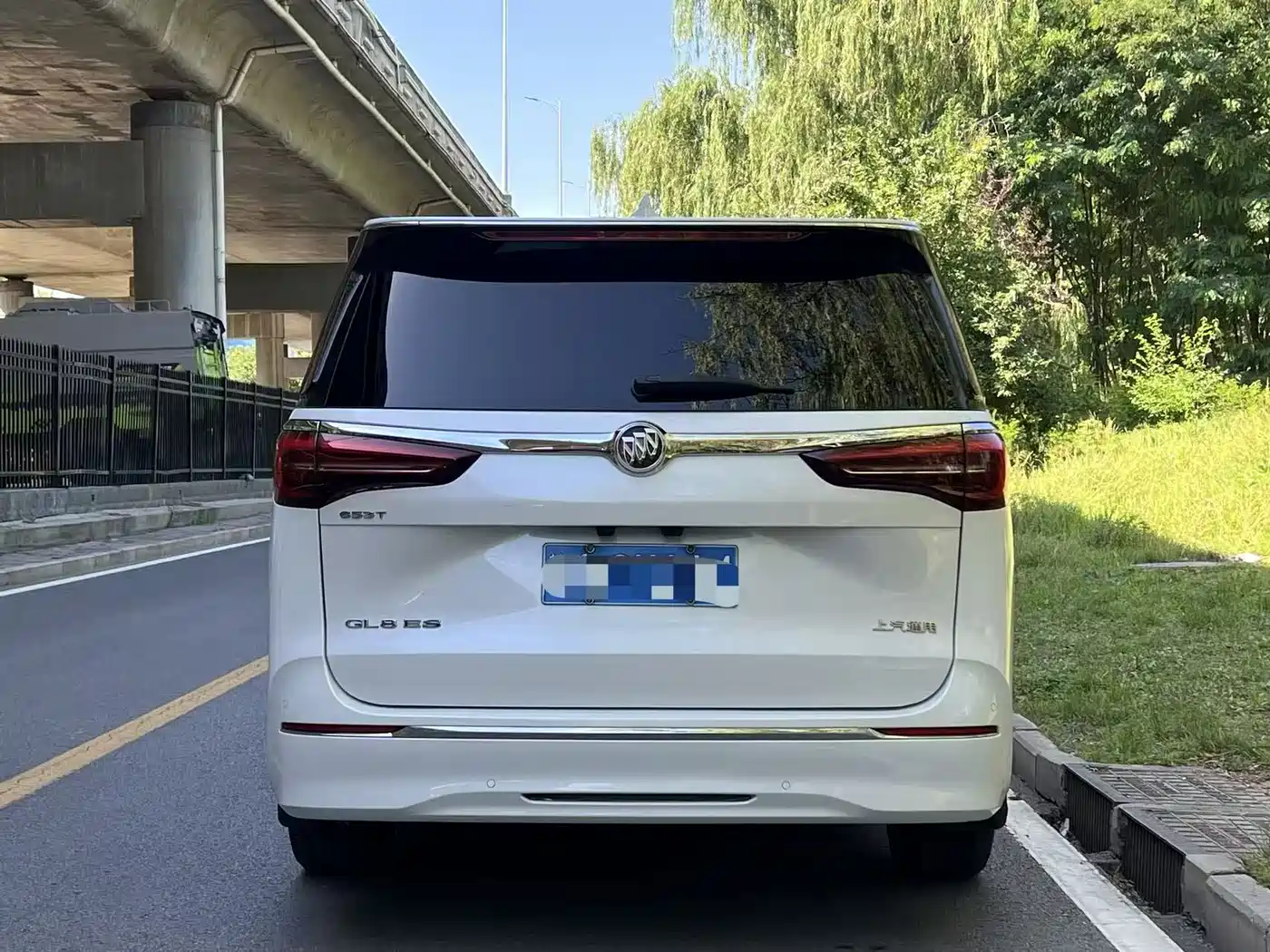 Buick GL8 2020 Model ES Landglory 653T Luxury фото 5