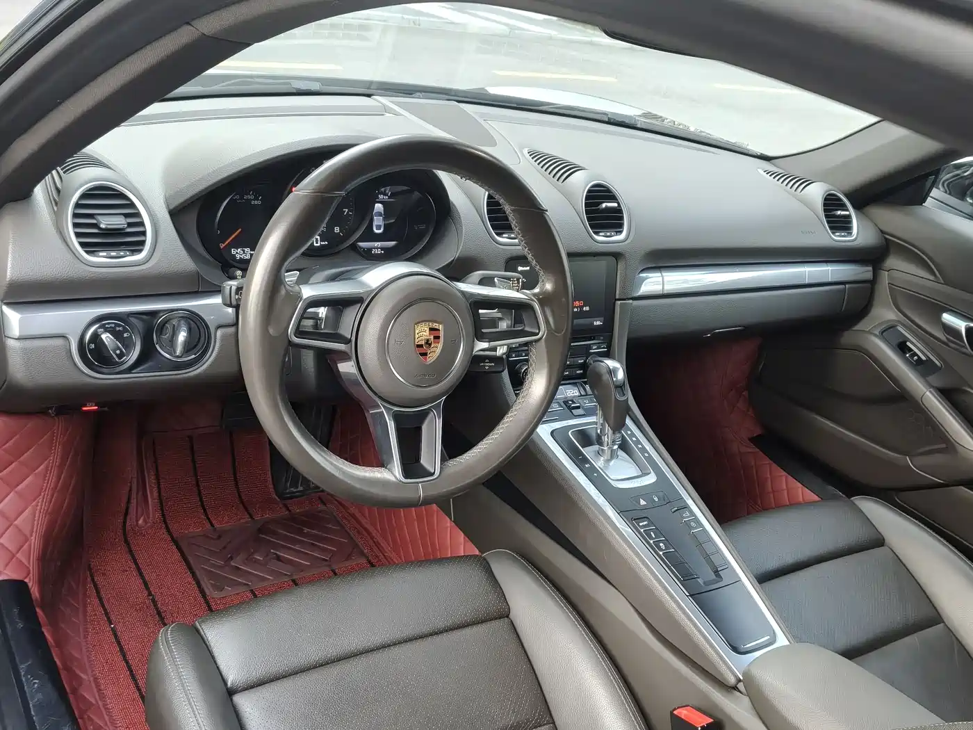 Porsche 718 2018 Cayman 2.0T фото 6