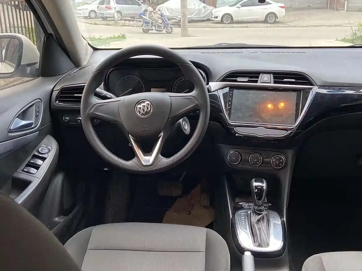 Buick Excelle 2018 15N CVT Elite фото 6