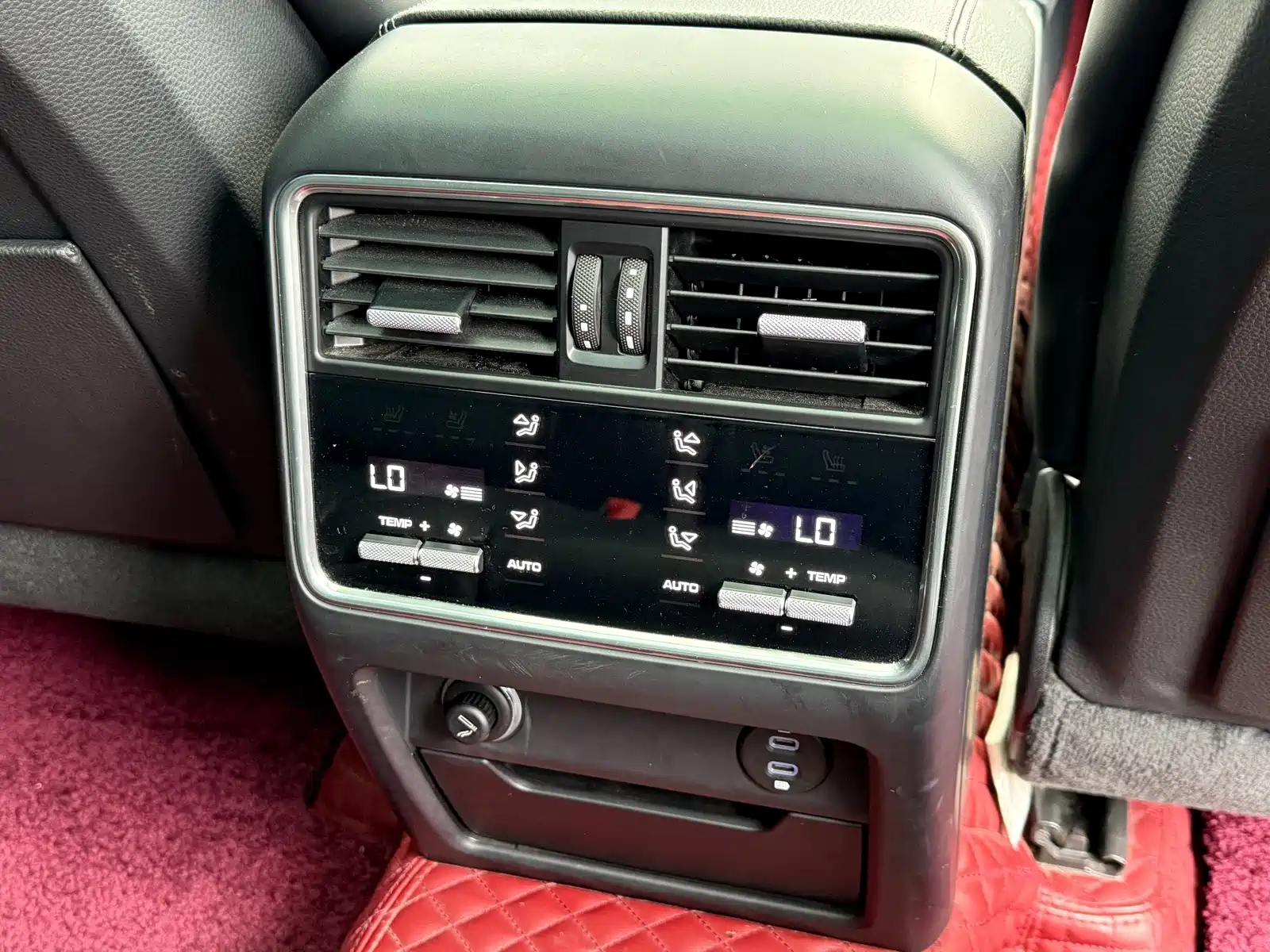 Фото 16 - Porsche Cayenne
