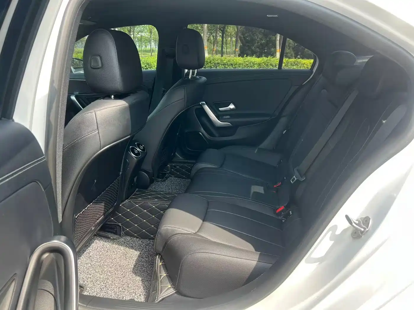 Mercedes-Benz A-Class 2022 A 200 L Sport Sedan Style фото 8
