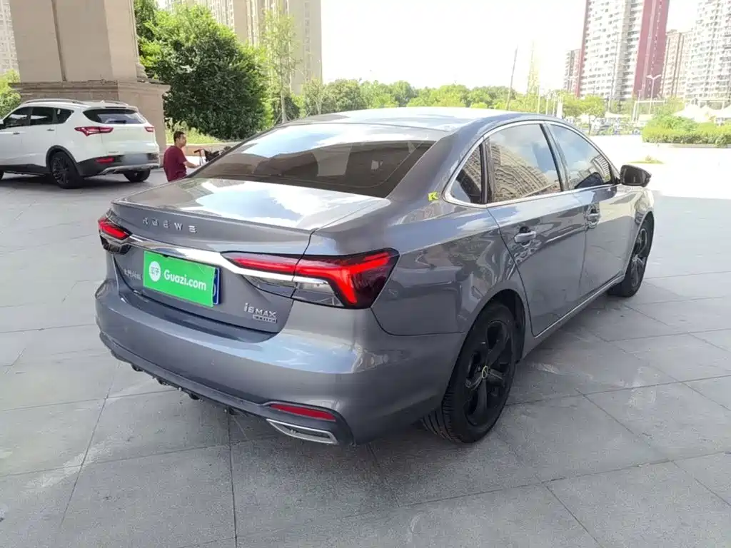 Roewe i6 MAX 2022 2020 Model 300TGI Automatic Cool & Smart Edition