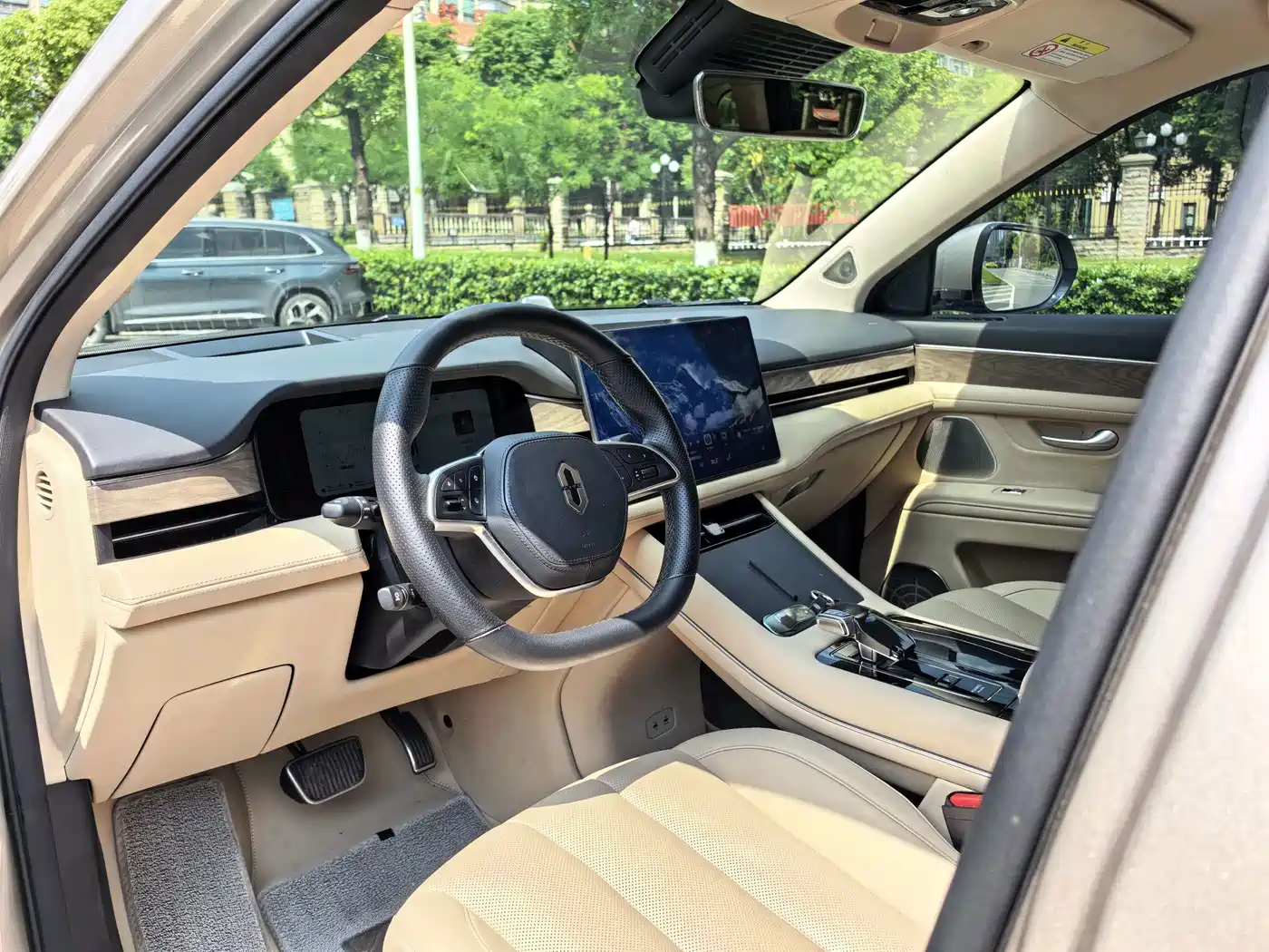 AITO Wenjie AITO M7 2022 1.5T RWD Comfort Edition фото 8
