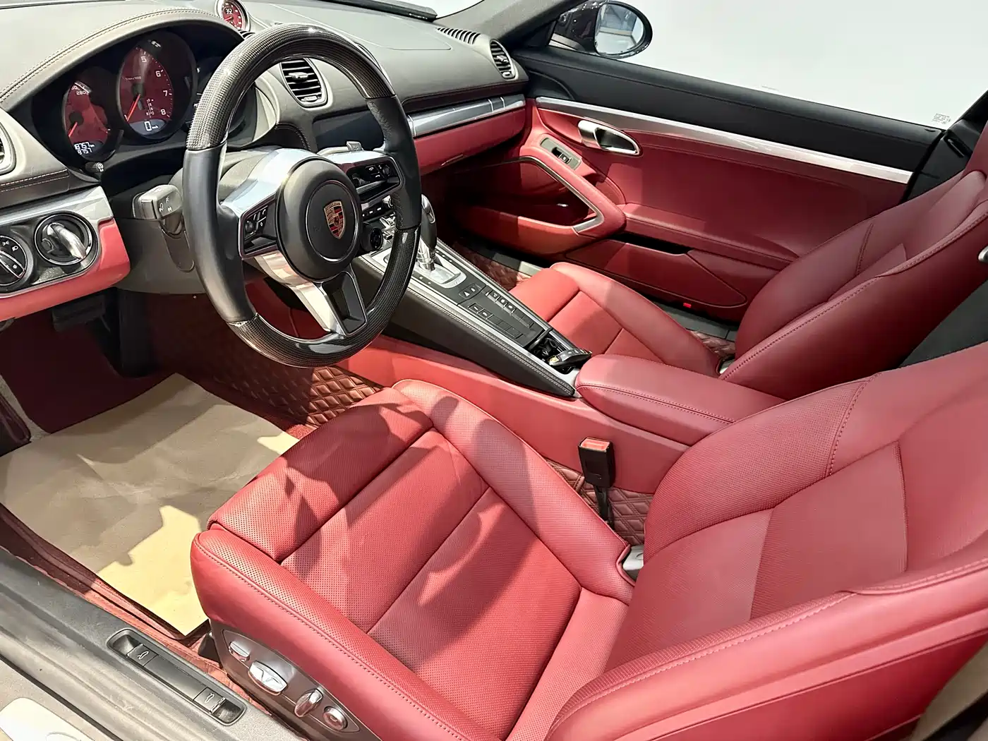 PORSCHE 718