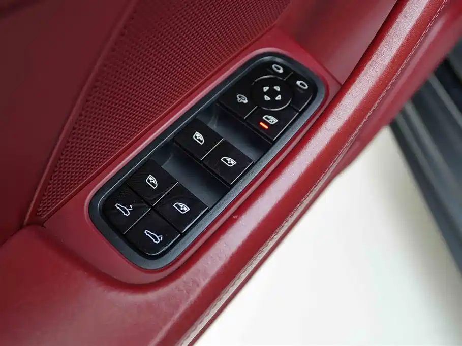 Porsche Panamera 2019 Panamera 2.9T фото 3