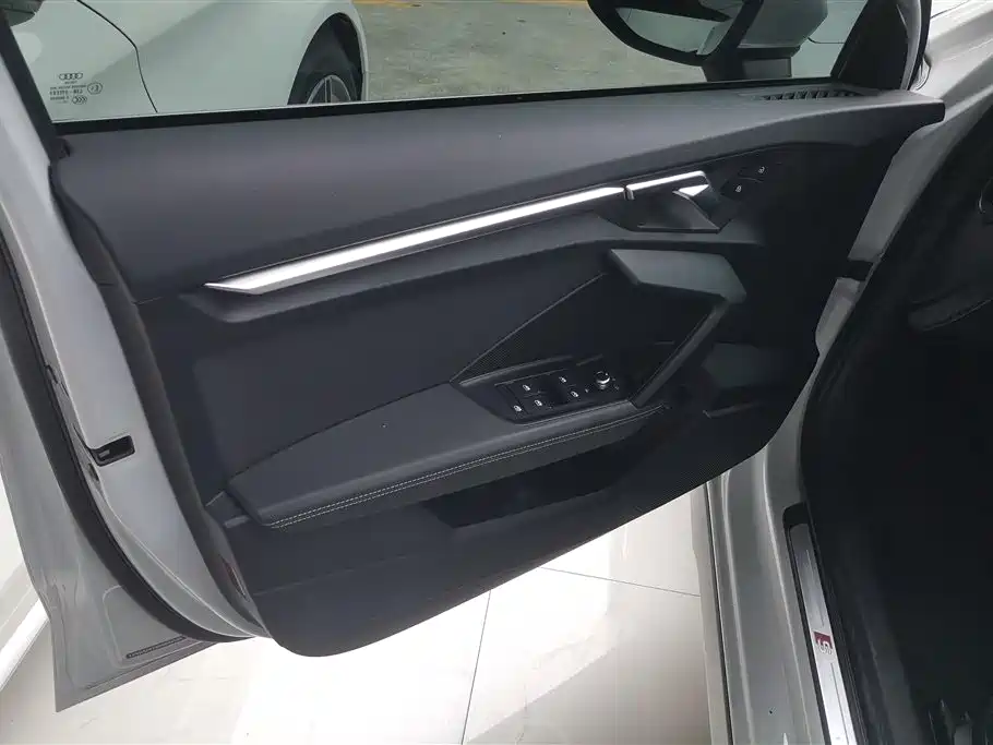 Audi A3 2022 A3L Limousine 35 TFSI Style Sport фото 7