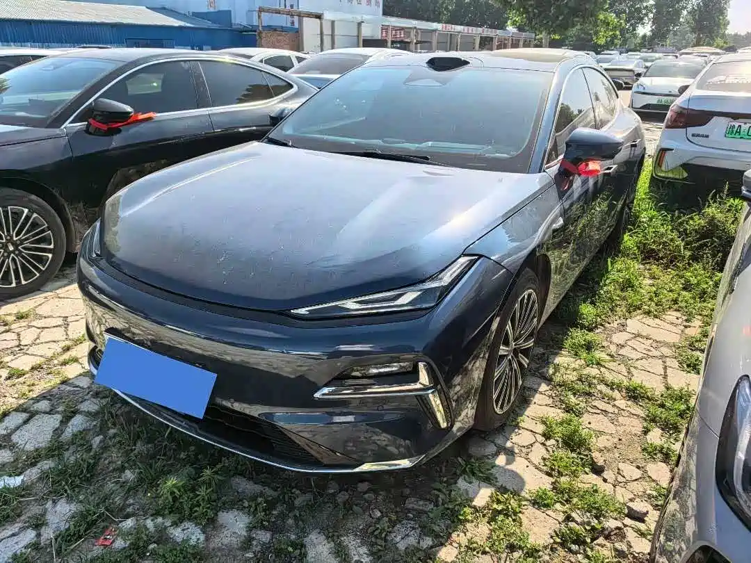 Geely Galaxy Galaxy Xingyao 8 2025 130km EM-P Starship Edition фото 3
