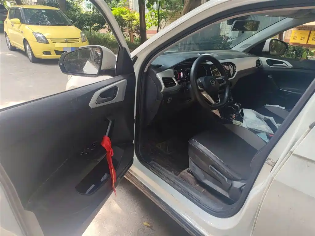 Volkswagen Tanying 2021 1.5L Automatic Smart Connect Edition фото 13