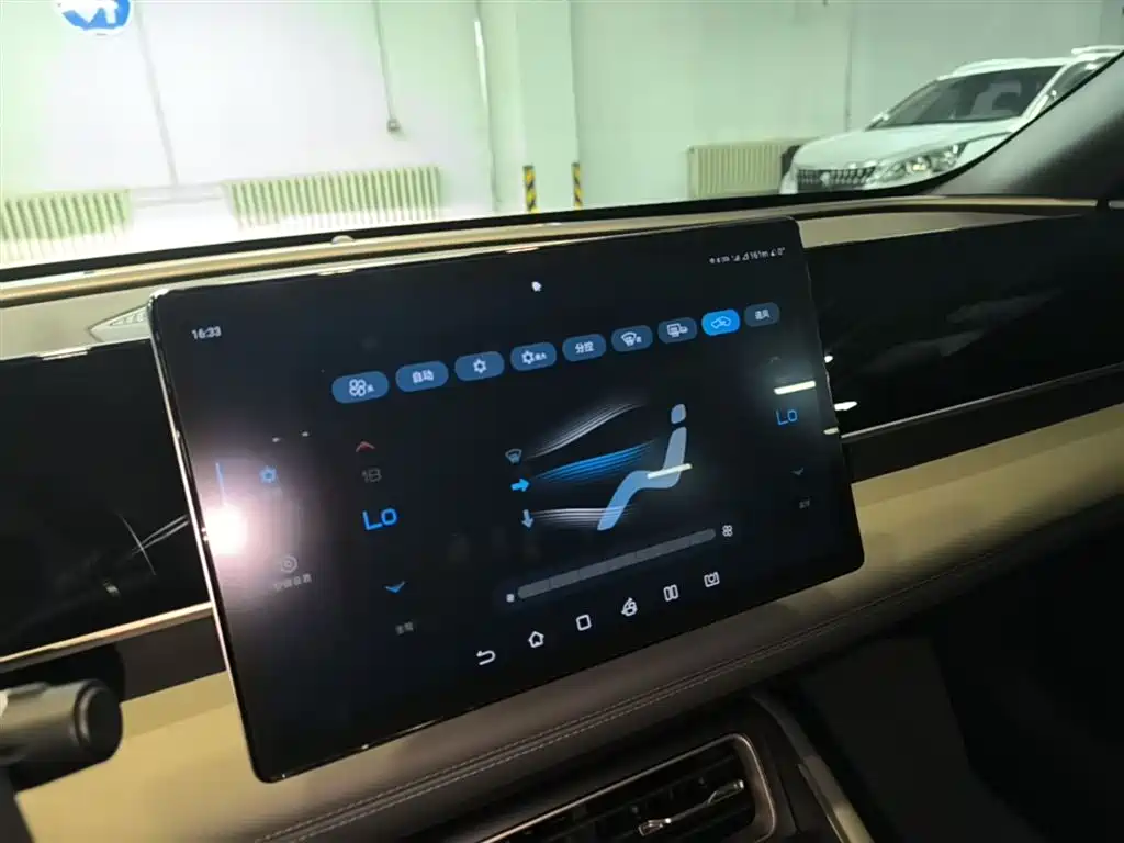 BYD Qin L 2024 DM-i 80KM Superior фото 13