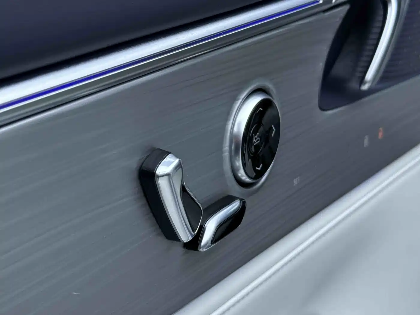 Buick GL8 New Energy 2025 Land Honor NCM фото 10