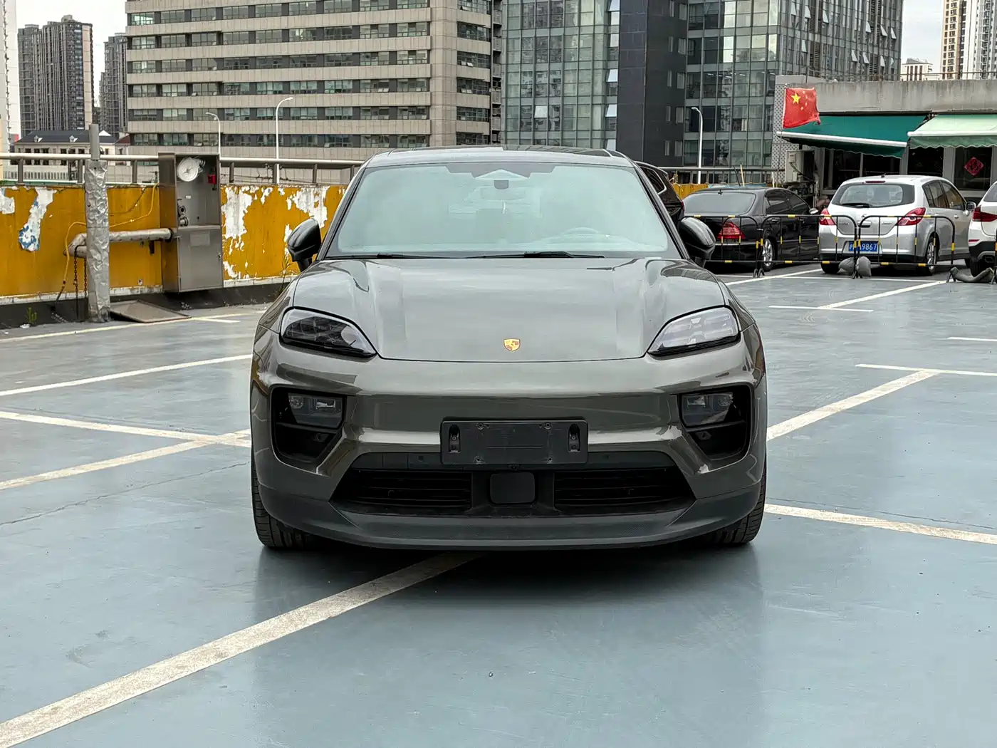Porsche Macan EV 2024 Macan Long Range фото 2