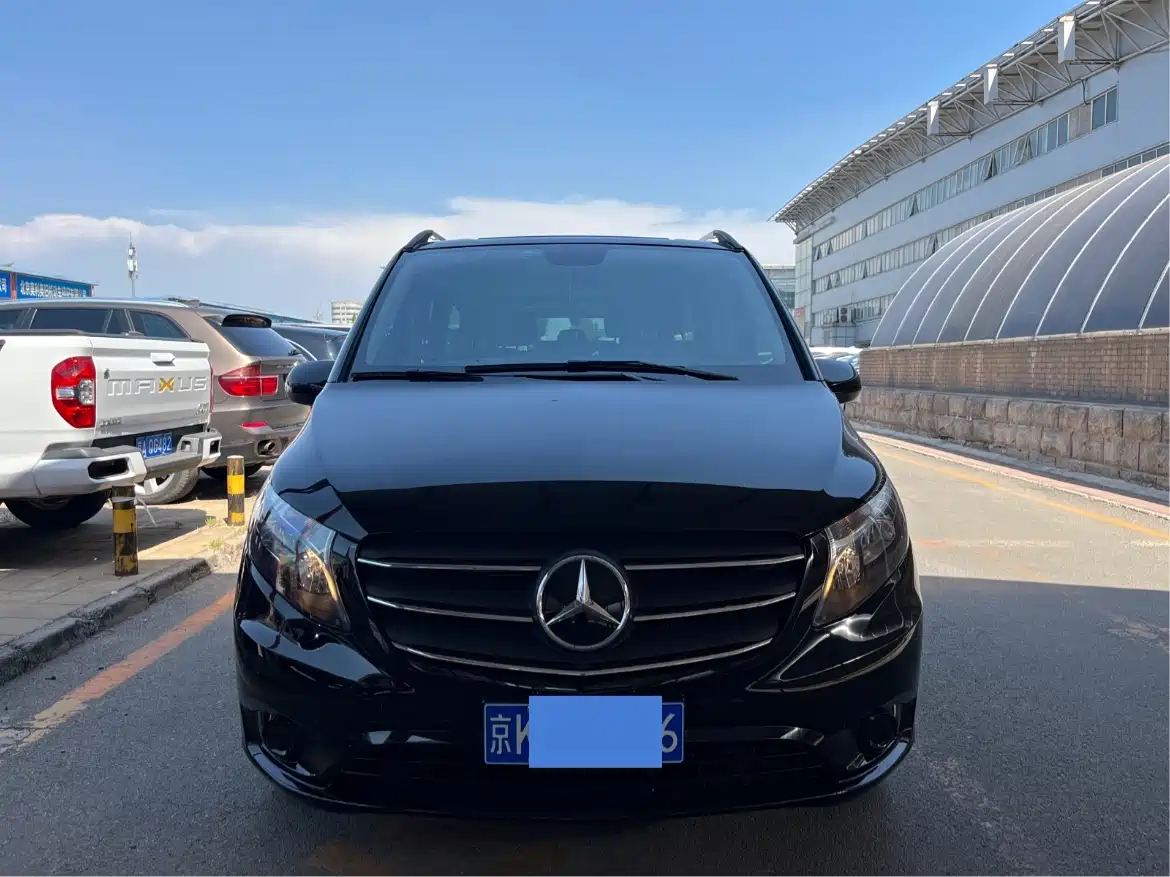 Mercedes-Benz Vito 2024 2.0T Business 7-Seater фото 2