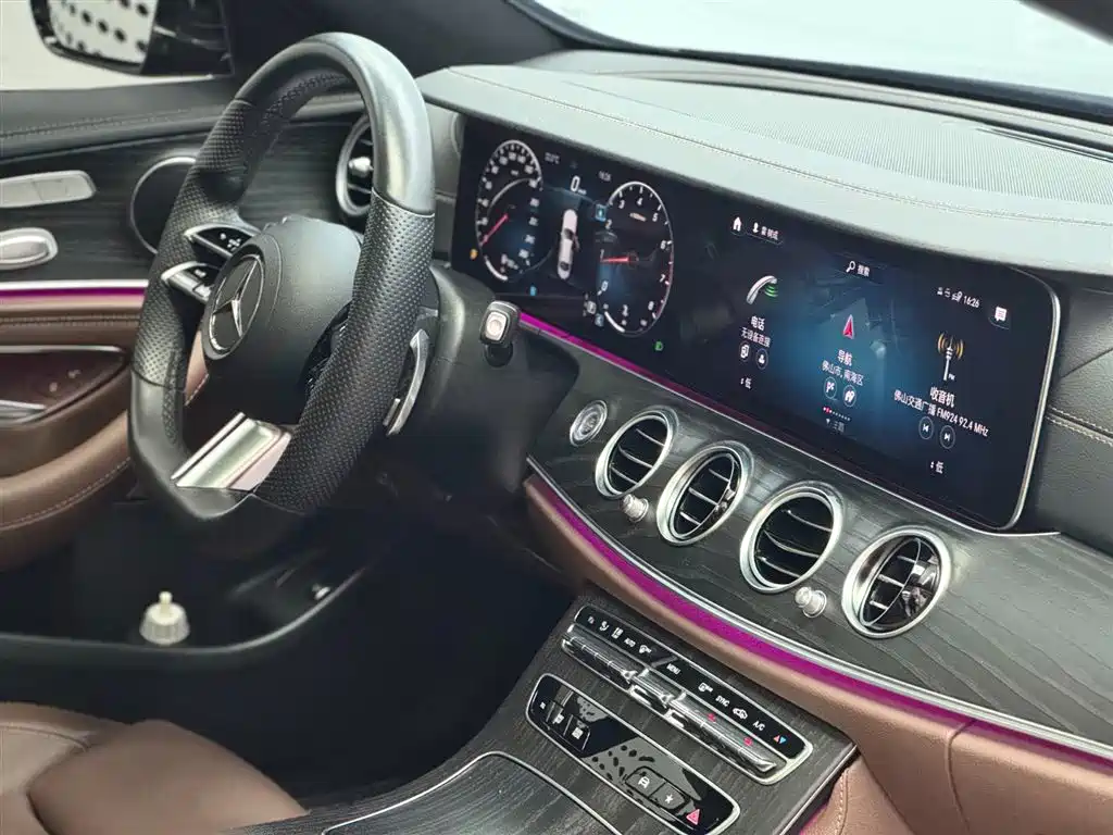 Mercedes-Benz E-Class 2022 Model Facelift II E 260 L Sport фото 9