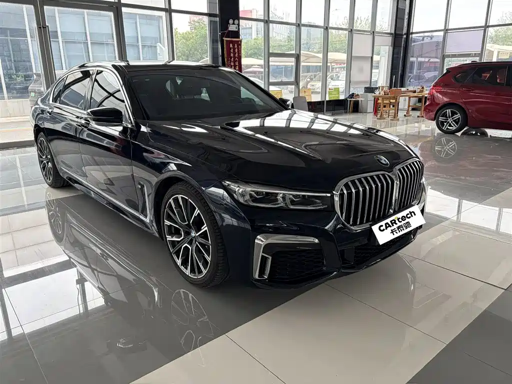 BMW 7 Series 2021 Model 740Li Leading M Sport Package фото 2