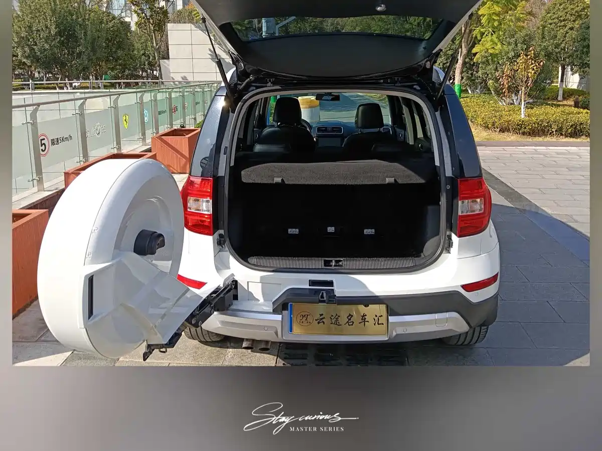 Škoda Yeti 2017 TSI280 DSG Advance фото 10