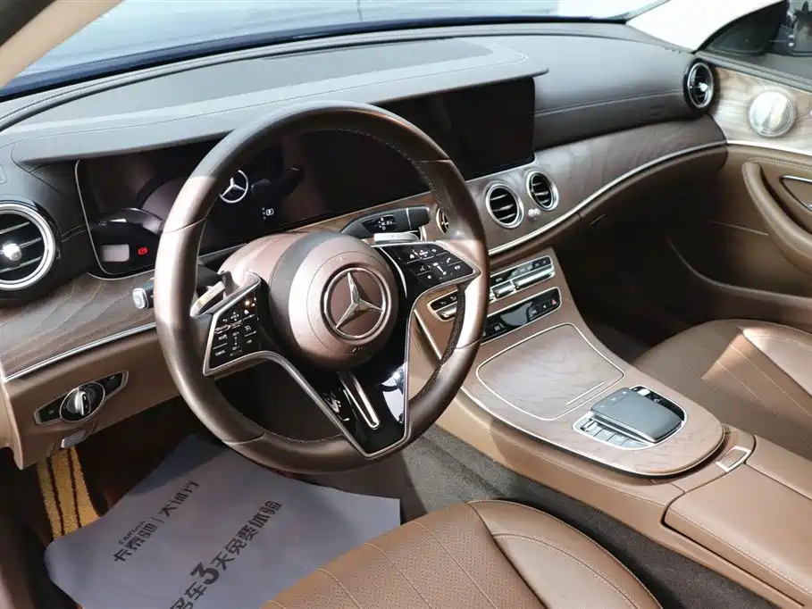 Mercedes-Benz E-Class 2023 E 300 L Fashion фото 13