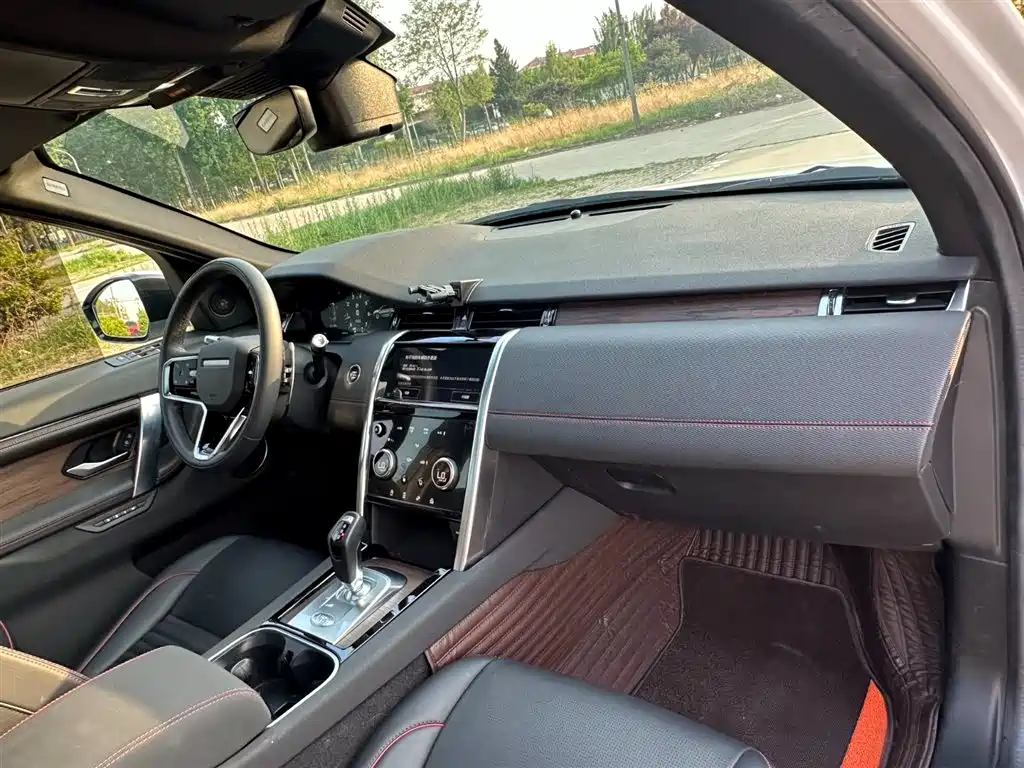 Land Rover Discovery Sport 2022 Model 249PS R-Dynamic SE Performance Tech Edition 5-Seater фото 17
